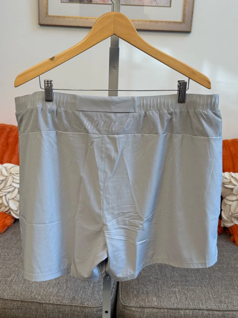 ❗️🆕 Johnnie-O Strides Performance Lightweight Workout Shorts in Seal Gray❗️
